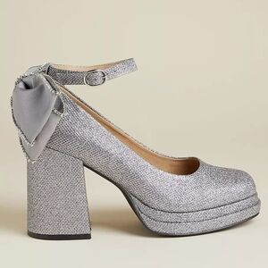 Torrid BETSEY JOHNSON SILVER BOW BACK HEEL size 10 (WW - WIDE WIDTH) NIB